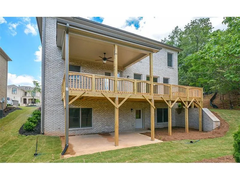 633 Esfun Trace, Sandy Springs, Georgia 30328, 4 Bedrooms Bedrooms, ,3 BathroomsBathrooms,Residential,Sold,633 Esfun Trace,5748662