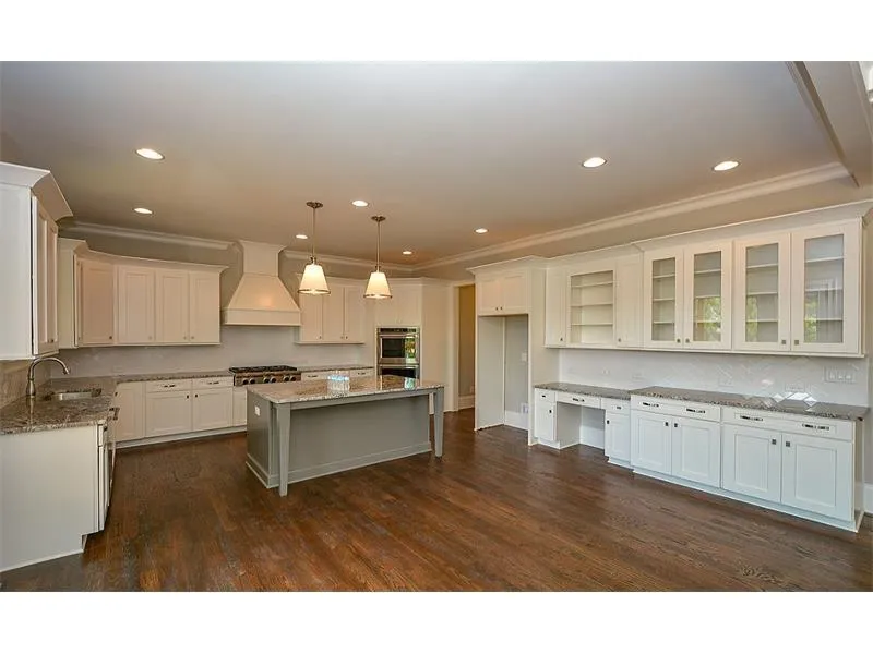 633 Esfun Trace, Sandy Springs, Georgia 30328, 4 Bedrooms Bedrooms, ,3 BathroomsBathrooms,Residential,Sold,633 Esfun Trace,5748662