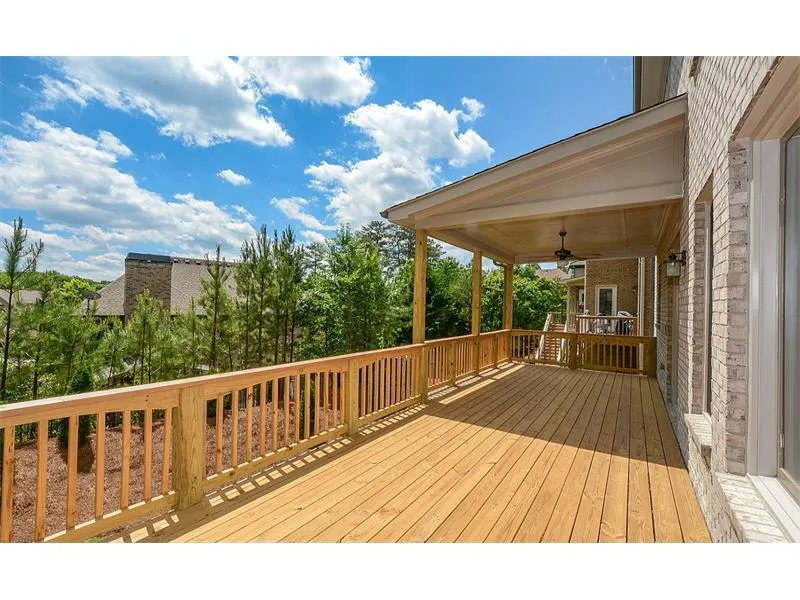 633 Esfun Trace, Sandy Springs, Georgia 30328, 4 Bedrooms Bedrooms, ,3 BathroomsBathrooms,Residential,Sold,633 Esfun Trace,5748662
