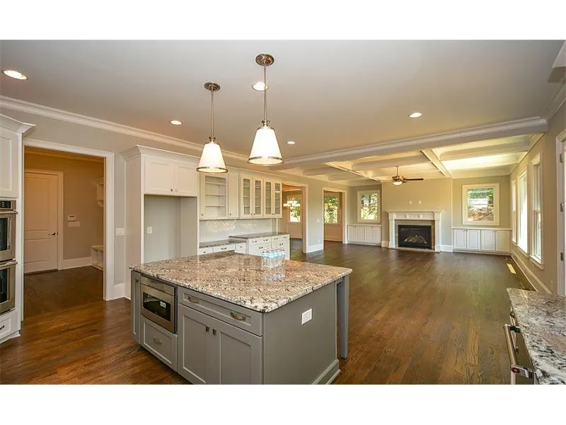633 Esfun Trace, Sandy Springs, Georgia 30328, 4 Bedrooms Bedrooms, ,3 BathroomsBathrooms,Residential,Sold,633 Esfun Trace,5748662
