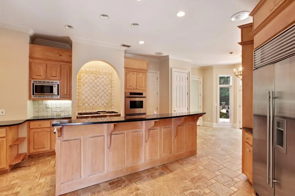 315 Glen Lake Drive Nw, Atlanta, Georgia 30327, 8 Bedrooms Bedrooms, ,7 BathroomsBathrooms,Residential,Sold,315 Glen Lake Drive Nw,5928000