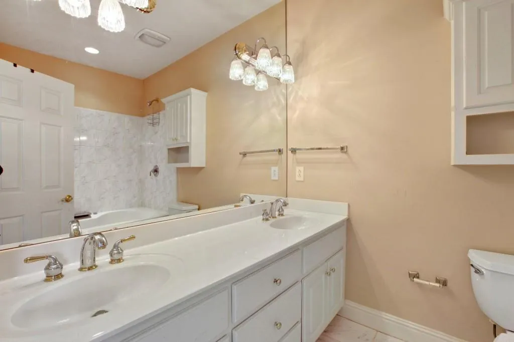 315 Glen Lake Drive Nw, Atlanta, Georgia 30327, 8 Bedrooms Bedrooms, ,7 BathroomsBathrooms,Residential,Sold,315 Glen Lake Drive Nw,5928000