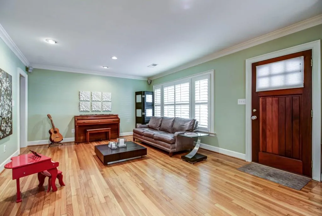 1087 Lindridge Drive Ne, Atlanta, Georgia 30324, 4 Bedrooms Bedrooms, ,2 BathroomsBathrooms,Residential,Sold,1087 Lindridge Drive Ne,5617771