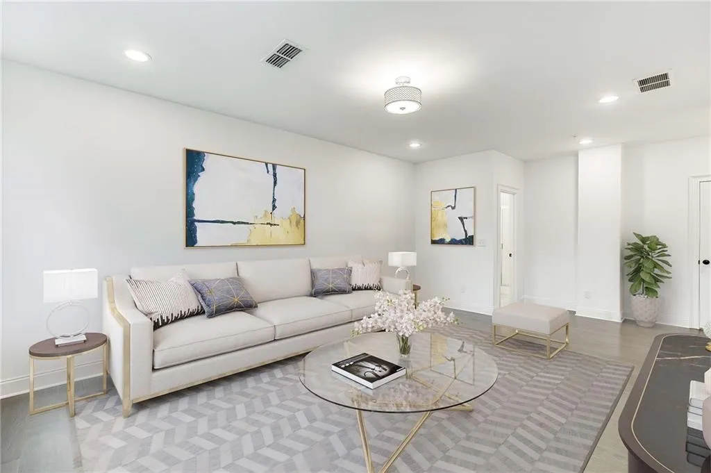 6786 Encore Boulevard Unit 177, Sandy Springs, Georgia 30328, 3 Bedrooms Bedrooms, ,4 BathroomsBathrooms,Residential,Sold,6786 Encore Boulevard Unit 177,7174398
