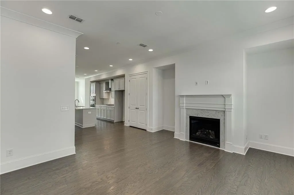 6786 Encore Boulevard Unit 177, Sandy Springs, Georgia 30328, 3 Bedrooms Bedrooms, ,4 BathroomsBathrooms,Residential,Sold,6786 Encore Boulevard Unit 177,7174398