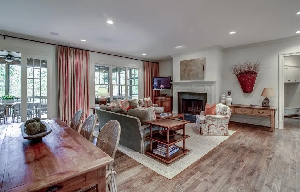 4845 Merlendale Court, Atlanta, Georgia 30327, 5 Bedrooms Bedrooms, ,6 BathroomsBathrooms,Residential,Sold,4845 Merlendale Court,5691790