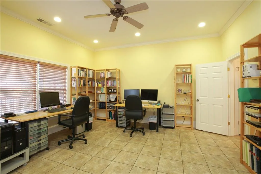 264 Spalding Gates Drive, Sandy Springs, Georgia 30328, 5 Bedrooms Bedrooms, ,3 BathroomsBathrooms,Residential,Sold,264 Spalding Gates Drive,5664994