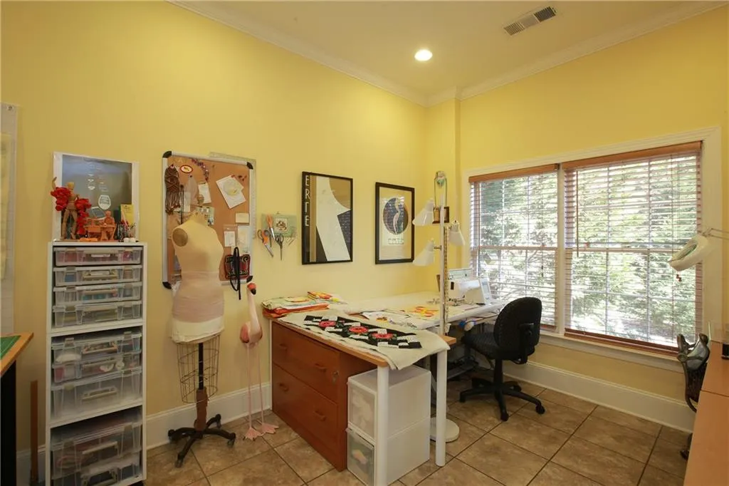 264 Spalding Gates Drive, Sandy Springs, Georgia 30328, 5 Bedrooms Bedrooms, ,3 BathroomsBathrooms,Residential,Sold,264 Spalding Gates Drive,5664994