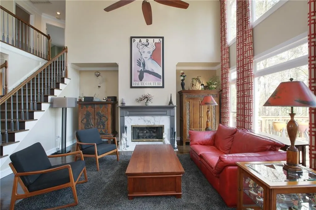 264 Spalding Gates Drive, Sandy Springs, Georgia 30328, 5 Bedrooms Bedrooms, ,3 BathroomsBathrooms,Residential,Sold,264 Spalding Gates Drive,5664994