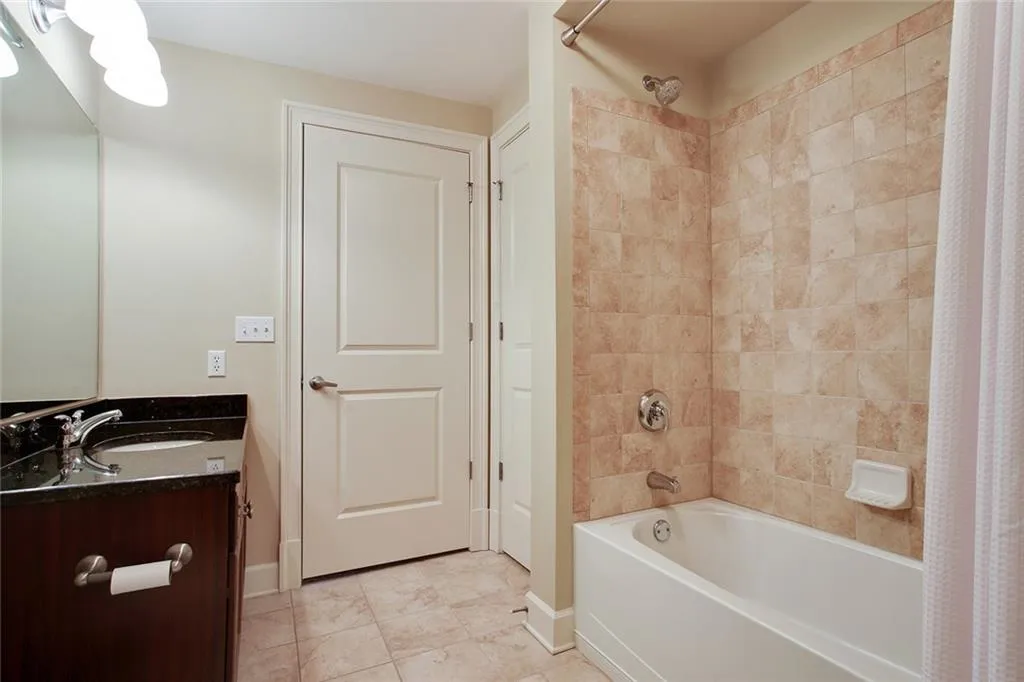 200 River Vista Drive Unit 614, Atlanta, Georgia 30339, 2 Bedrooms Bedrooms, ,2 BathroomsBathrooms,Residential,Sold,200 River Vista Drive Unit 614,5827261