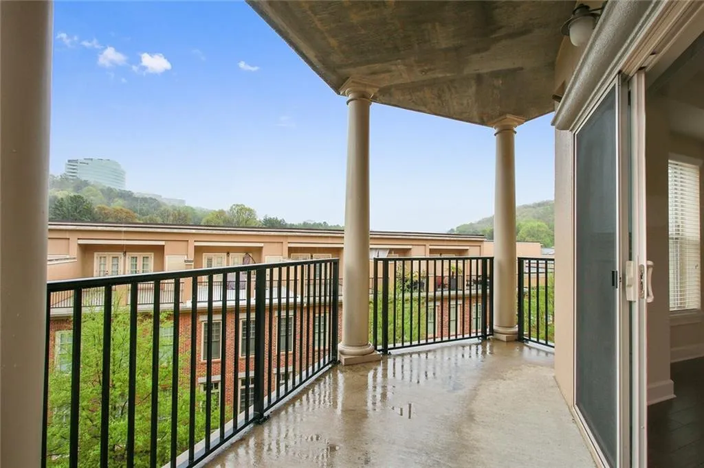 200 River Vista Drive Unit 614, Atlanta, Georgia 30339, 2 Bedrooms Bedrooms, ,2 BathroomsBathrooms,Residential,Sold,200 River Vista Drive Unit 614,5827261