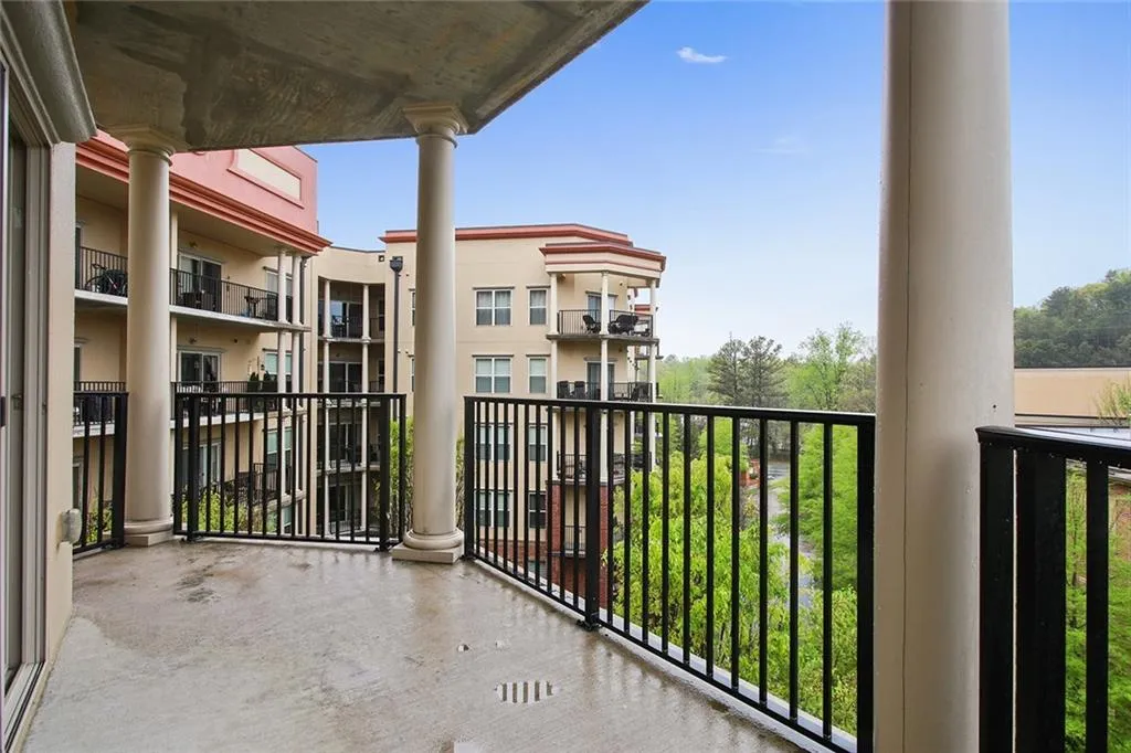 200 River Vista Drive Unit 614, Atlanta, Georgia 30339, 2 Bedrooms Bedrooms, ,2 BathroomsBathrooms,Residential,Sold,200 River Vista Drive Unit 614,5827261