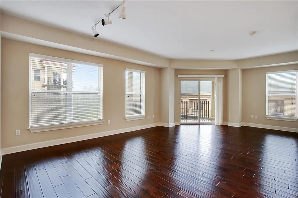 200 River Vista Drive Unit 614, Atlanta, Georgia 30339, 2 Bedrooms Bedrooms, ,2 BathroomsBathrooms,Residential,Sold,200 River Vista Drive Unit 614,5827261