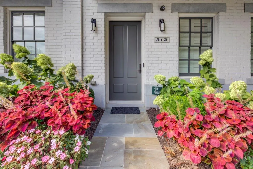 312 Stonemont Drive, Atlanta, Georgia 30305, 3 Bedrooms Bedrooms, ,3 BathroomsBathrooms,Residential,Sold,312 Stonemont Drive,7580597