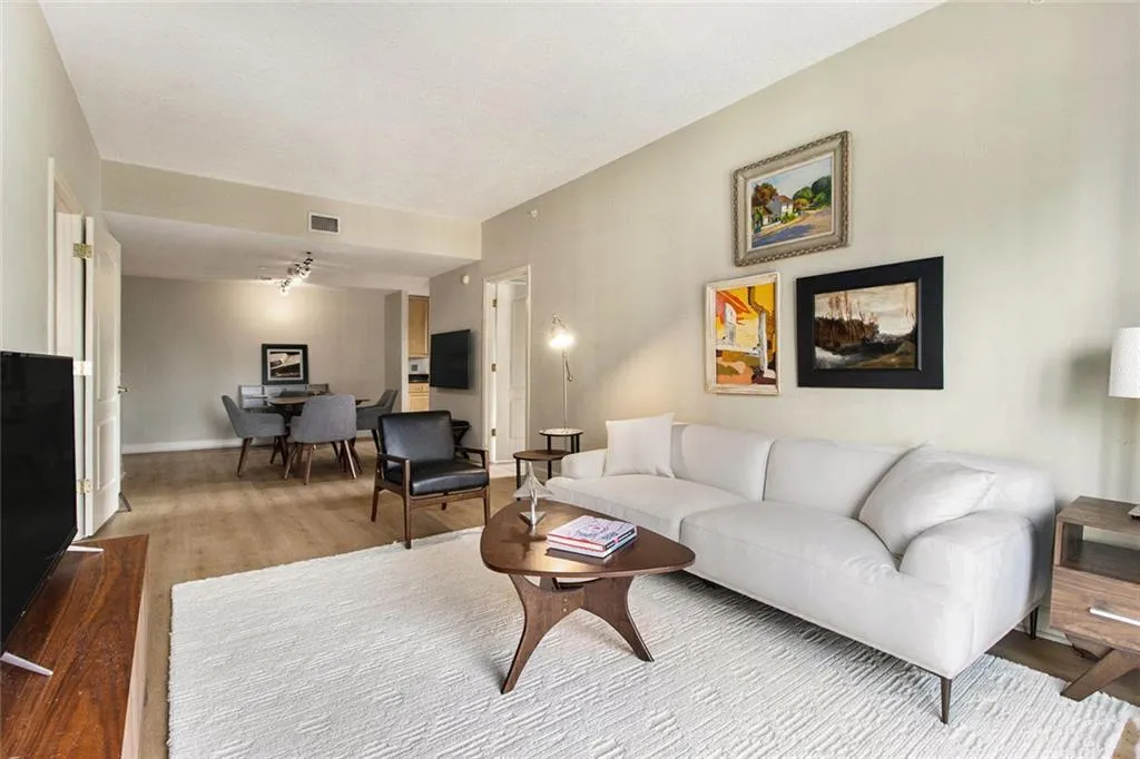 195 14th Street Ne Unit 1501, Atlanta, Georgia 30309, 2 Bedrooms Bedrooms, ,2 BathroomsBathrooms,Residential,For Sale,195 14th Street Ne Unit 1501,7600530
