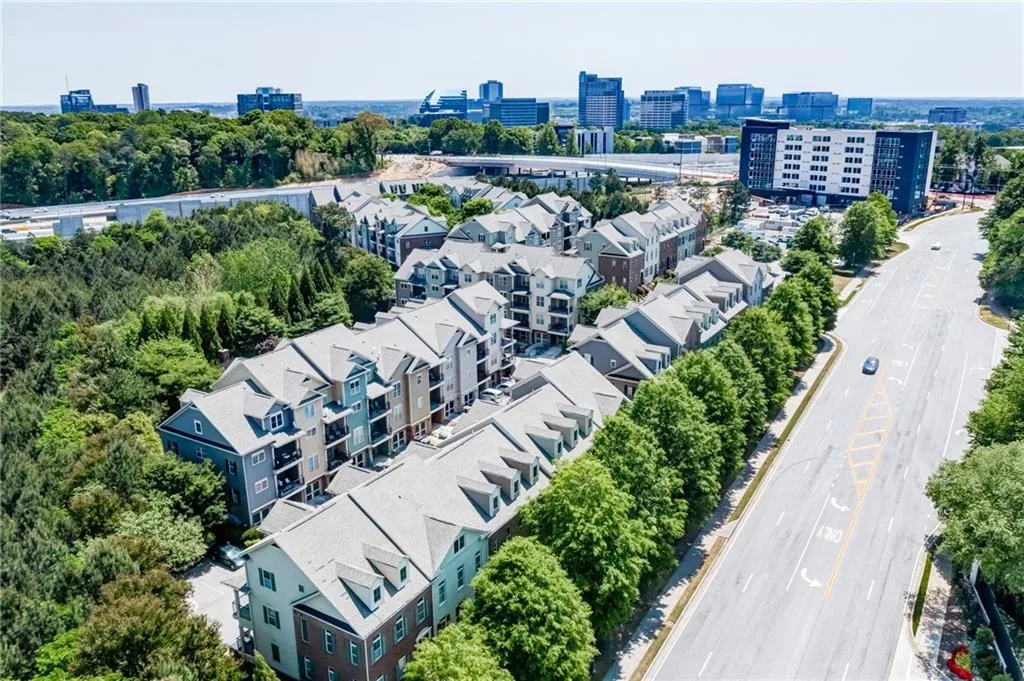 6464 Chariot Street Unit 17, Atlanta, Georgia 30328, 3 Bedrooms Bedrooms, ,3 BathroomsBathrooms,Residential,Sold,6464 Chariot Street Unit 17,7039967