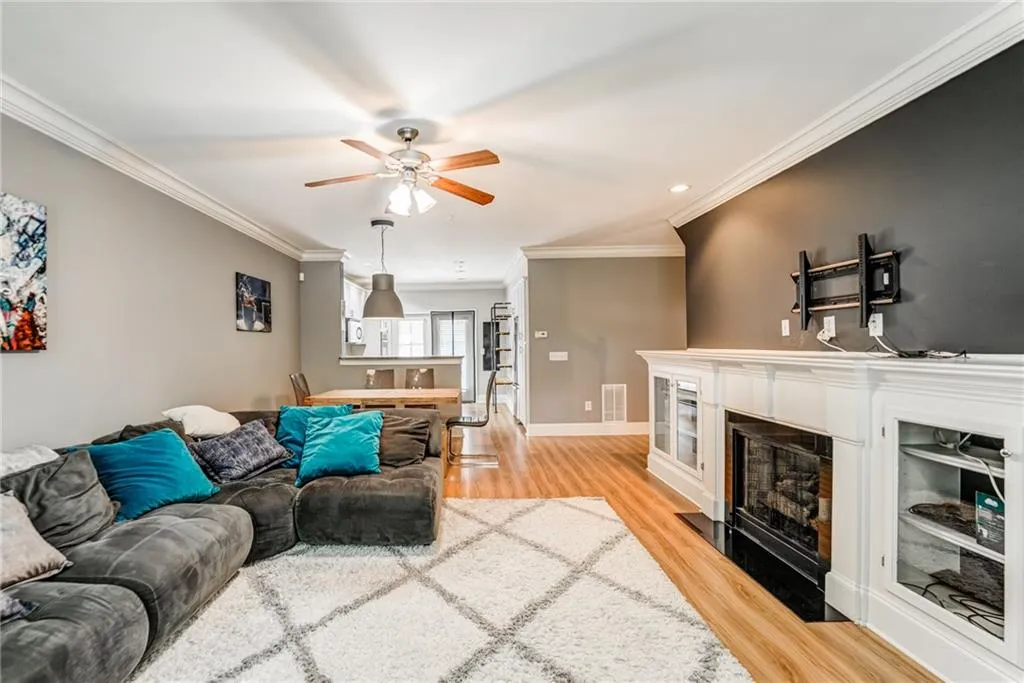 6464 Chariot Street Unit 17, Atlanta, Georgia 30328, 3 Bedrooms Bedrooms, ,3 BathroomsBathrooms,Residential,Sold,6464 Chariot Street Unit 17,7039967