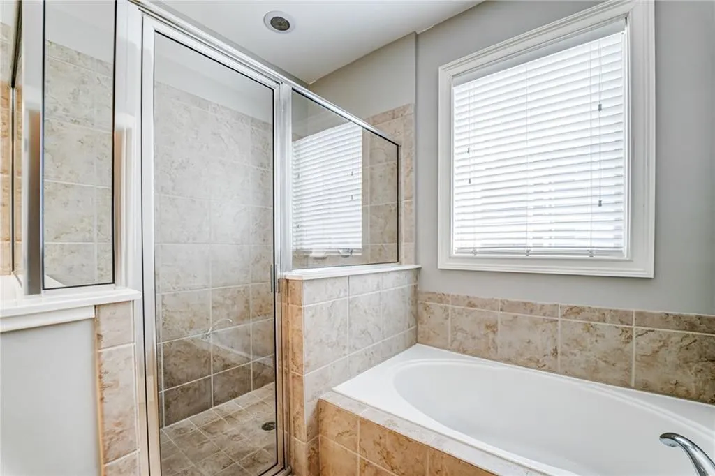 6464 Chariot Street Unit 17, Atlanta, Georgia 30328, 3 Bedrooms Bedrooms, ,3 BathroomsBathrooms,Residential,Sold,6464 Chariot Street Unit 17,7039967