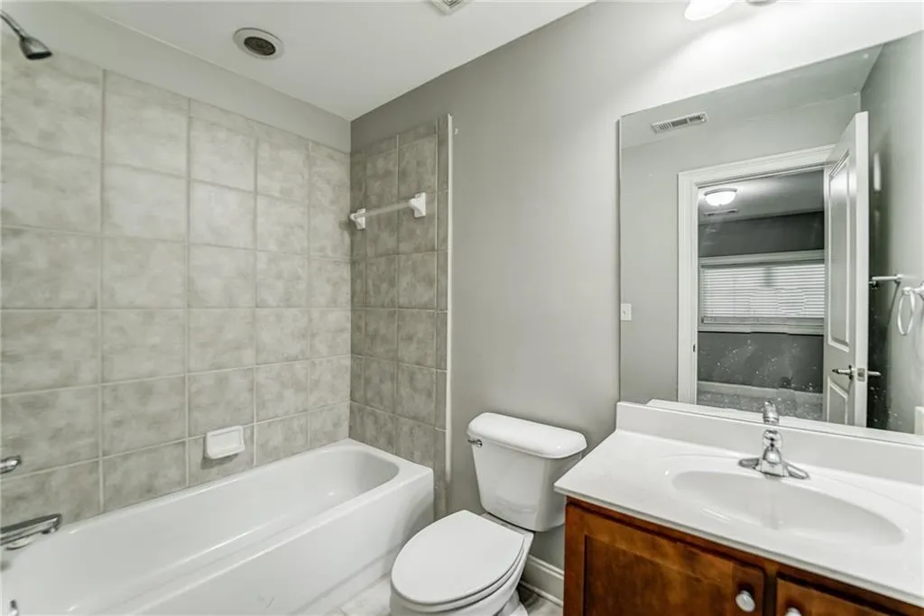 6464 Chariot Street Unit 17, Atlanta, Georgia 30328, 3 Bedrooms Bedrooms, ,3 BathroomsBathrooms,Residential,Sold,6464 Chariot Street Unit 17,7039967