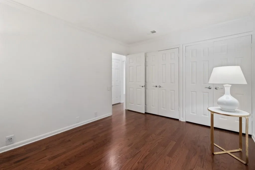 30 Dunwoody Springs Drive, Sandy Springs, Georgia 30328, 2 Bedrooms Bedrooms, ,2 BathroomsBathrooms,Residential,Sold,30 Dunwoody Springs Drive,6808220