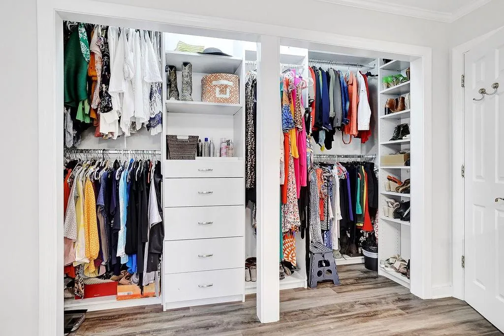 135 Nesbit Ferry Place, Sandy Springs, Georgia 30350, 4 Bedrooms Bedrooms, ,3 BathroomsBathrooms,Residential,Sold,135 Nesbit Ferry Place,7051422