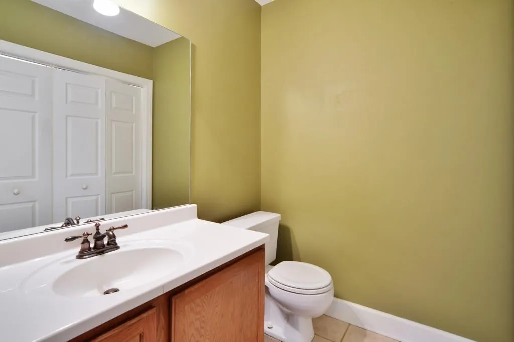 7500 Roswell Road Unit 121, Sandy Springs, Georgia 30350, 3 Bedrooms Bedrooms, ,2 BathroomsBathrooms,Residential,Sold,7500 Roswell Road Unit 121,6103201