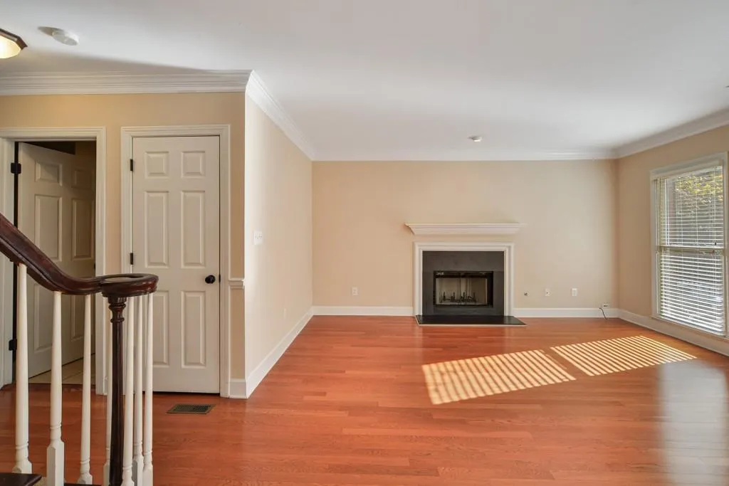 7500 Roswell Road Unit 121, Sandy Springs, Georgia 30350, 3 Bedrooms Bedrooms, ,2 BathroomsBathrooms,Residential,Sold,7500 Roswell Road Unit 121,6103201