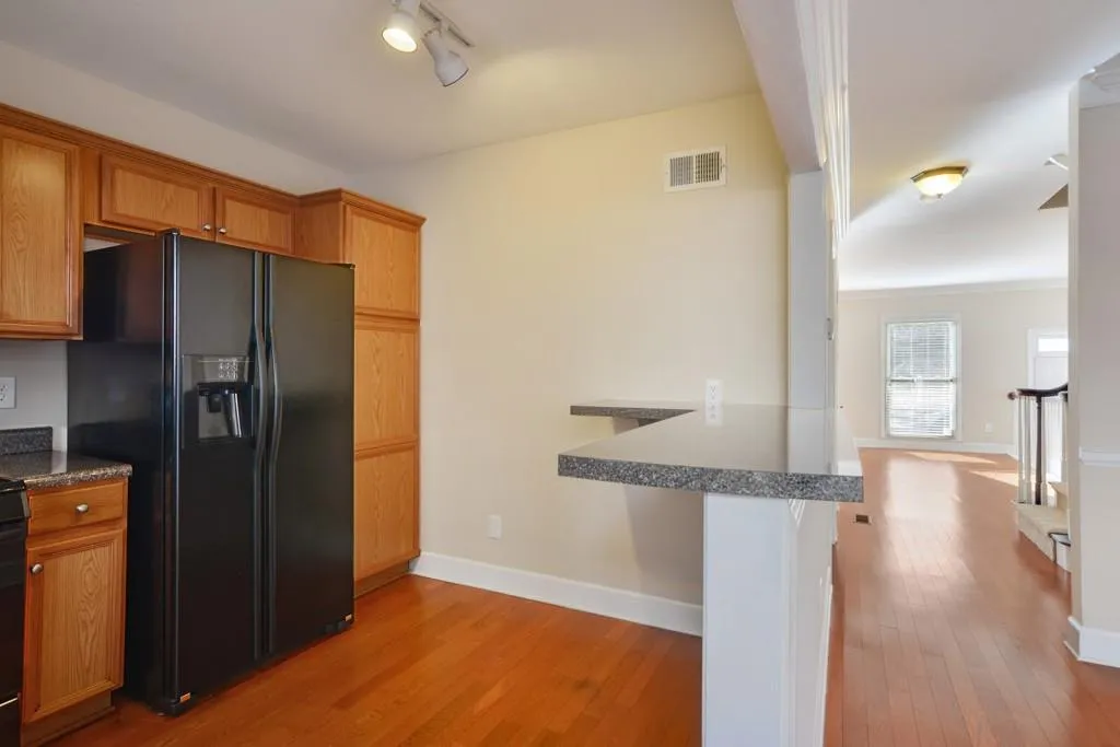 7500 Roswell Road Unit 121, Sandy Springs, Georgia 30350, 3 Bedrooms Bedrooms, ,2 BathroomsBathrooms,Residential,Sold,7500 Roswell Road Unit 121,6103201