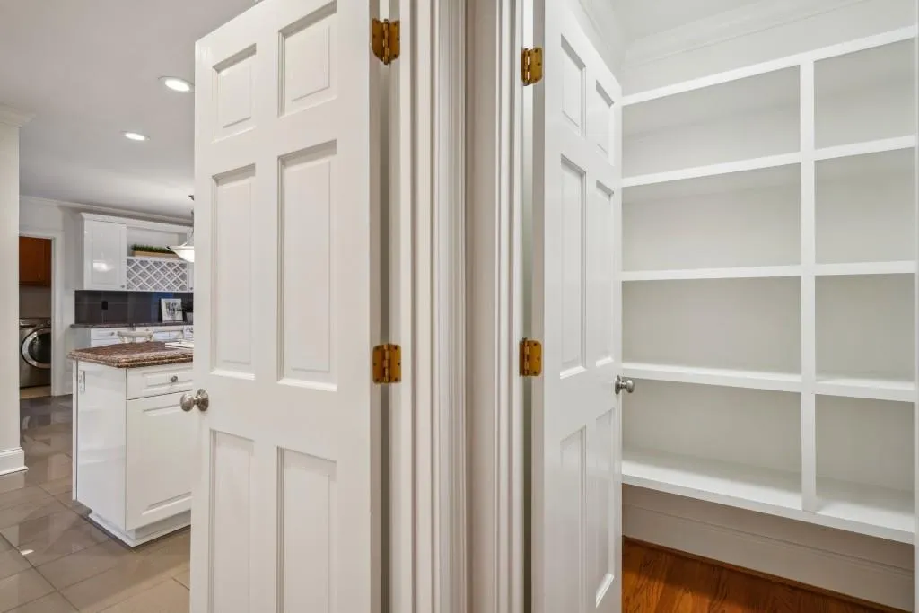 235 Colewood Way, Atlanta, Georgia 30328, 5 Bedrooms Bedrooms, ,5 BathroomsBathrooms,Residential,Sold,235 Colewood Way,7507444