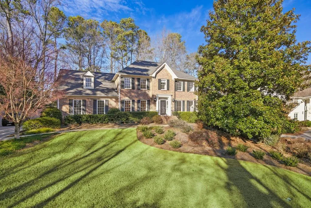 235 Colewood Way, Atlanta, Georgia 30328, 5 Bedrooms Bedrooms, ,5 BathroomsBathrooms,Residential,Sold,235 Colewood Way,7507444