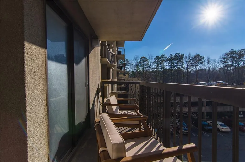 795 Hammond Drive Unit 212, Atlanta, Georgia 30328, 1 Bedroom Bedrooms, ,1 BathroomBathrooms,Residential,Sold,795 Hammond Drive Unit 212,7163271