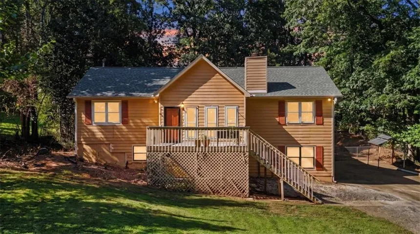 2276 Mohawk Trail, Acworth, Georgia 30102
