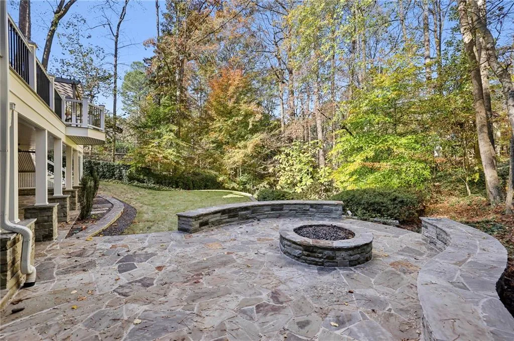 6340 River Overlook Drive, Atlanta, Georgia 30328, 4 Bedrooms Bedrooms, ,2 BathroomsBathrooms,Residential,Sold,6340 River Overlook Drive,7490091