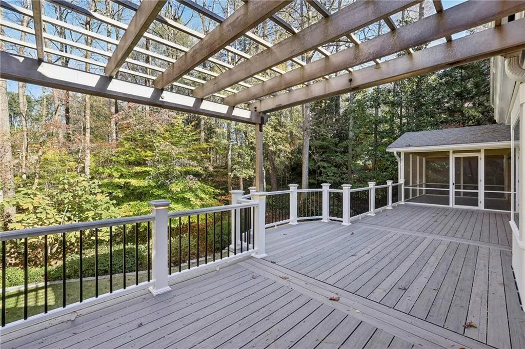 6340 River Overlook Drive, Atlanta, Georgia 30328, 4 Bedrooms Bedrooms, ,2 BathroomsBathrooms,Residential,Sold,6340 River Overlook Drive,7490091