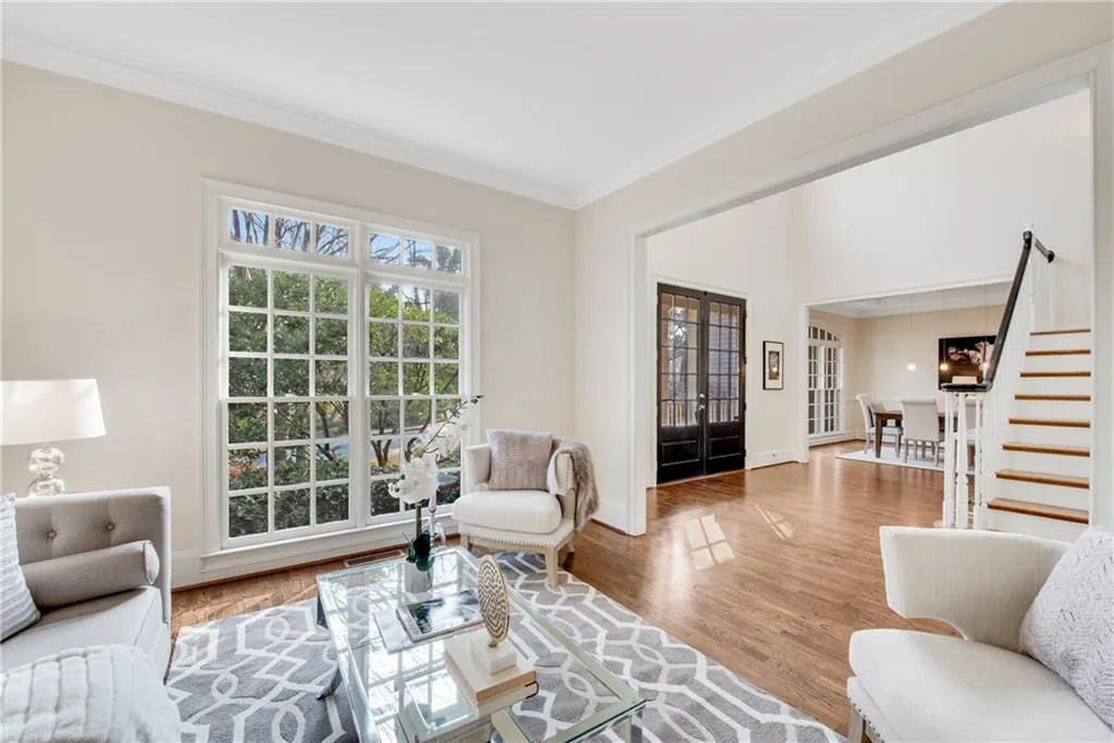 301 Forest Valley Court Ne, Atlanta, Georgia 30342, 6 Bedrooms Bedrooms, ,5 BathroomsBathrooms,Residential,Sold,301 Forest Valley Court Ne,6831840