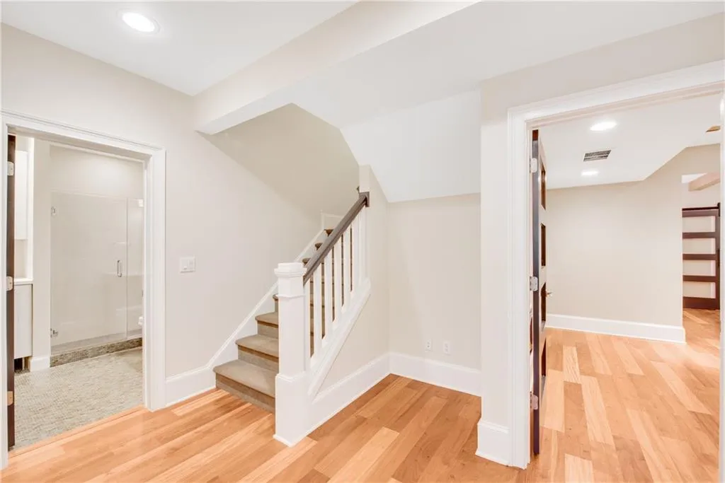 301 Forest Valley Court Ne, Atlanta, Georgia 30342, 6 Bedrooms Bedrooms, ,5 BathroomsBathrooms,Residential,Sold,301 Forest Valley Court Ne,6831840