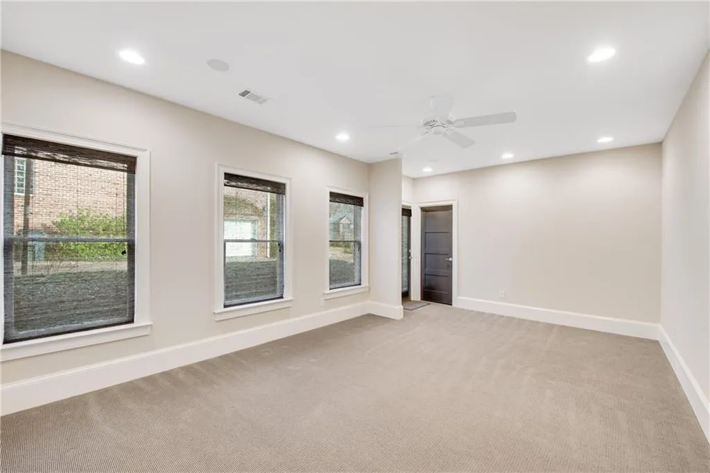 301 Forest Valley Court Ne, Atlanta, Georgia 30342, 6 Bedrooms Bedrooms, ,5 BathroomsBathrooms,Residential,Sold,301 Forest Valley Court Ne,6831840