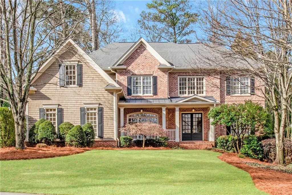 301 Forest Valley Court Ne, Atlanta, Georgia 30342, 6 Bedrooms Bedrooms, ,5 BathroomsBathrooms,Residential,Sold,301 Forest Valley Court Ne,6831840