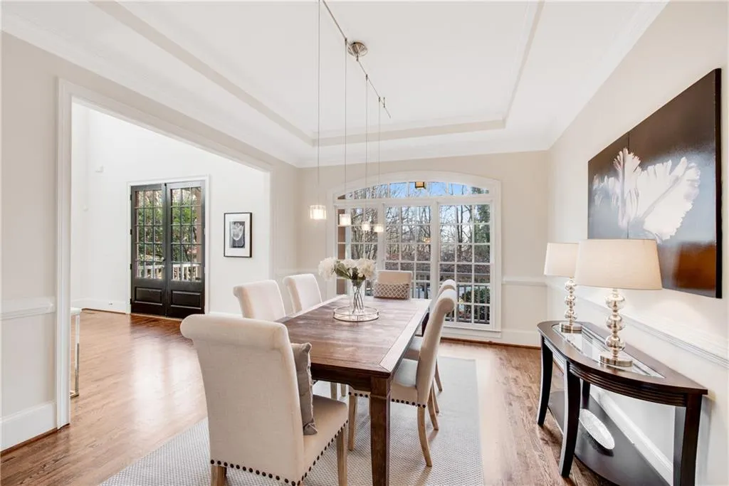 301 Forest Valley Court Ne, Atlanta, Georgia 30342, 6 Bedrooms Bedrooms, ,5 BathroomsBathrooms,Residential,Sold,301 Forest Valley Court Ne,6831840