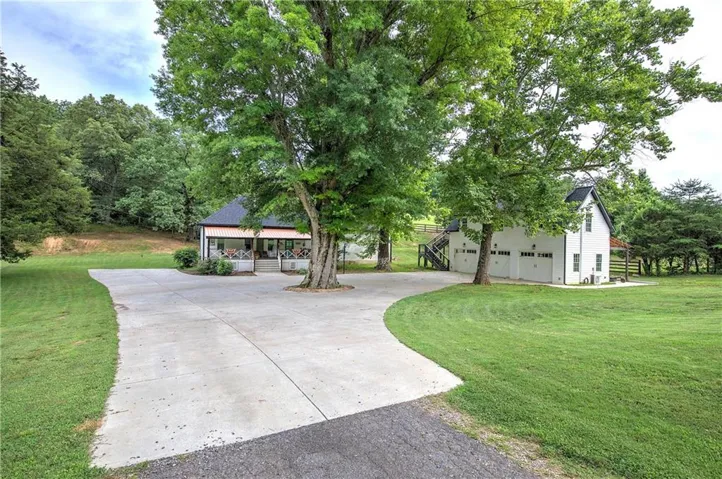 182 Henry Mack Hill Road, Rydal, Georgia 30171