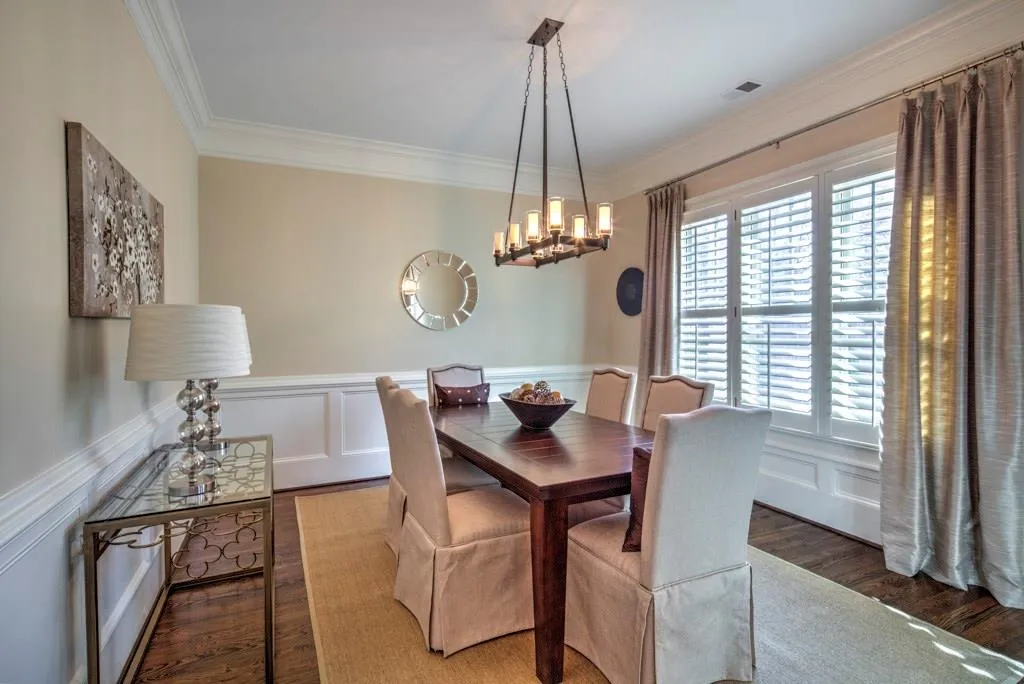 315 Valley Brook Way Ne, Atlanta, Georgia 30342, 6 Bedrooms Bedrooms, ,5 BathroomsBathrooms,Residential,Sold,315 Valley Brook Way Ne,5751302