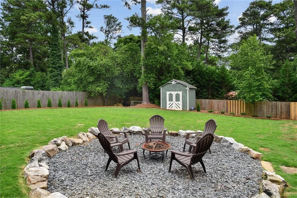 258 Meadowbrook Drive, Atlanta, Georgia 30342, 3 Bedrooms Bedrooms, ,2 BathroomsBathrooms,Residential,Sold,258 Meadowbrook Drive,6742048