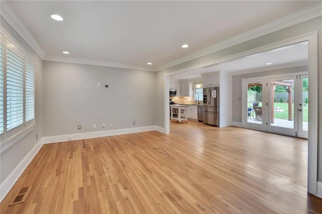 258 Meadowbrook Drive, Atlanta, Georgia 30342, 3 Bedrooms Bedrooms, ,2 BathroomsBathrooms,Residential,Sold,258 Meadowbrook Drive,6742048