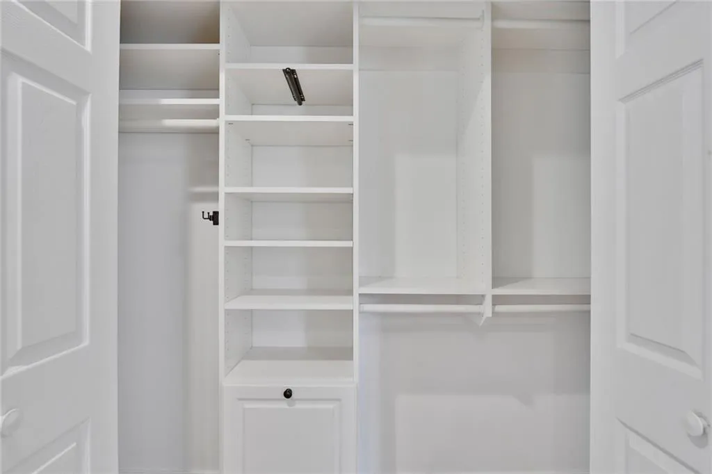 258 Meadowbrook Drive, Atlanta, Georgia 30342, 3 Bedrooms Bedrooms, ,2 BathroomsBathrooms,Residential,Sold,258 Meadowbrook Drive,6742048