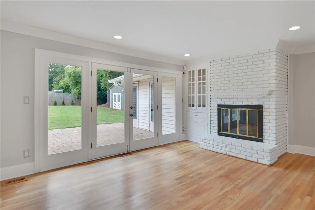 258 Meadowbrook Drive, Atlanta, Georgia 30342, 3 Bedrooms Bedrooms, ,2 BathroomsBathrooms,Residential,Sold,258 Meadowbrook Drive,6742048