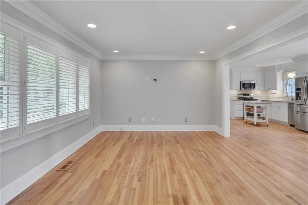 258 Meadowbrook Drive, Atlanta, Georgia 30342, 3 Bedrooms Bedrooms, ,2 BathroomsBathrooms,Residential,Sold,258 Meadowbrook Drive,6742048