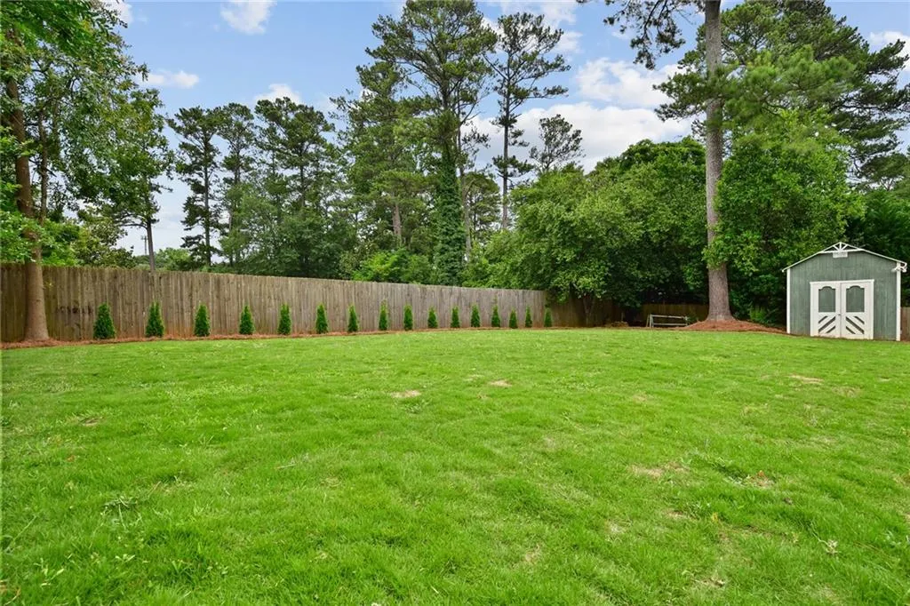 258 Meadowbrook Drive, Atlanta, Georgia 30342, 3 Bedrooms Bedrooms, ,2 BathroomsBathrooms,Residential,Sold,258 Meadowbrook Drive,6742048