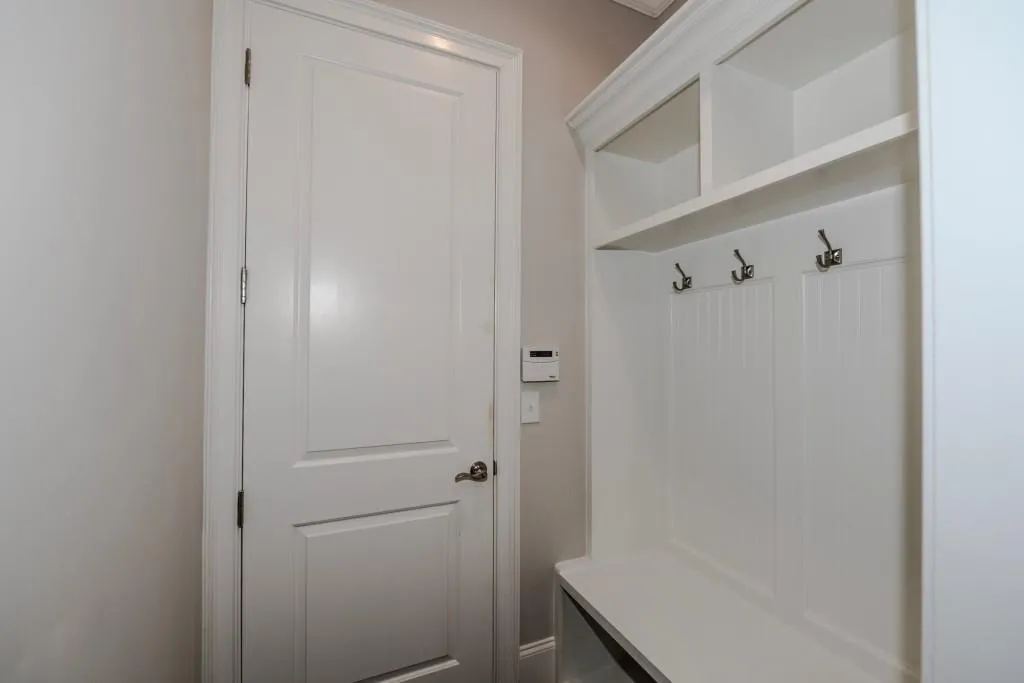 105 Belmont Trace, Sandy Springs, Georgia 30328, 6 Bedrooms Bedrooms, ,4 BathroomsBathrooms,Residential,Sold,105 Belmont Trace,6682975