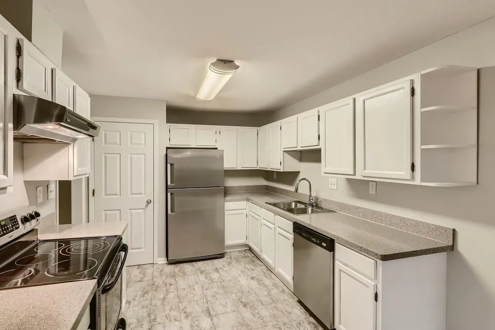 505 Garden Court, Atlanta, Georgia 30328, 3 Bedrooms Bedrooms, ,2 BathroomsBathrooms,Residential,Sold,505 Garden Court,7013811