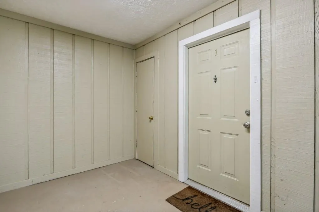 5159 Roswell Road Unit 1, Sandy Springs, Georgia 30342, 1 Bedroom Bedrooms, ,1 BathroomBathrooms,Residential,Sold,5159 Roswell Road Unit 1,7115201